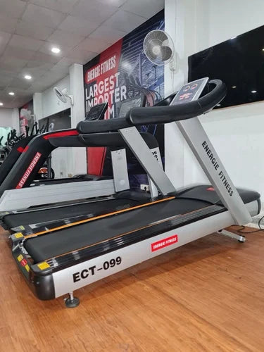 ECT 099 4HP 8HP Peak Commercial Treadmill